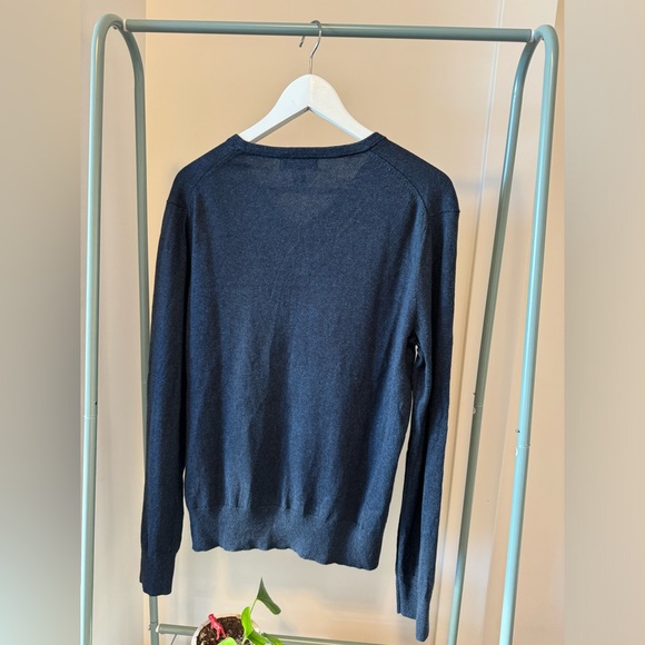 Banana Republic Sweater - Picture 2 of 5